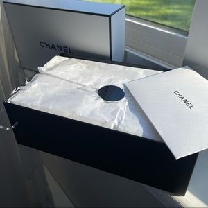 Chanel gift box
